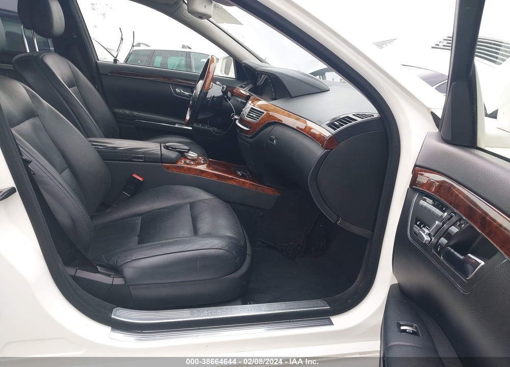 2012 MERCEDES-BENZ S CLASS VIN: WDDNG7DB5CA478067