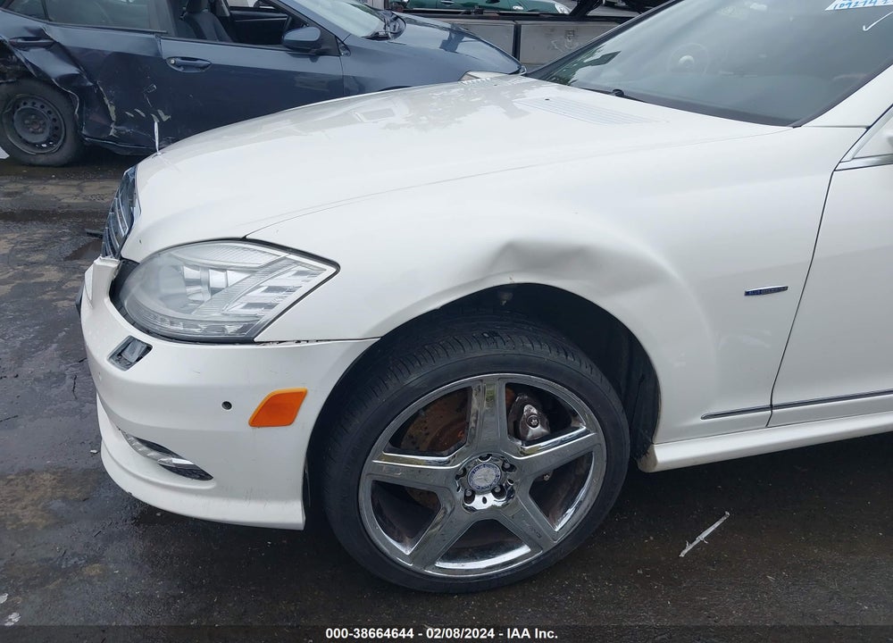 2012 MERCEDES-BENZ S CLASS VIN: WDDNG7DB5CA478067