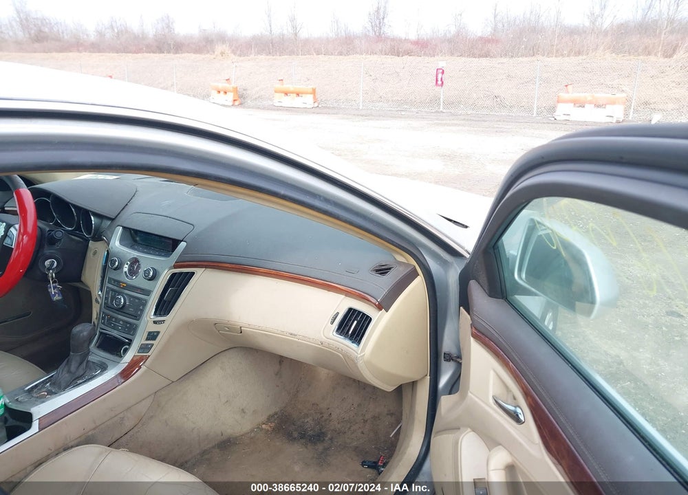 2010 CADILLAC CTS LUXURY VIN: 1G6DE5EG2A0122370