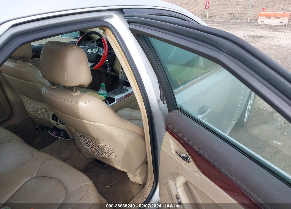 2010 CADILLAC CTS LUXURY VIN: 1G6DE5EG2A0122370