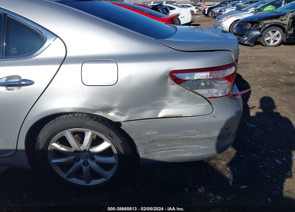 2007 LEXUS LS 460 VIN: JTHBL46F075023132