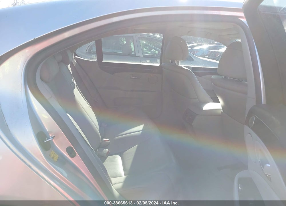 2007 LEXUS LS 460 VIN: JTHBL46F075023132
