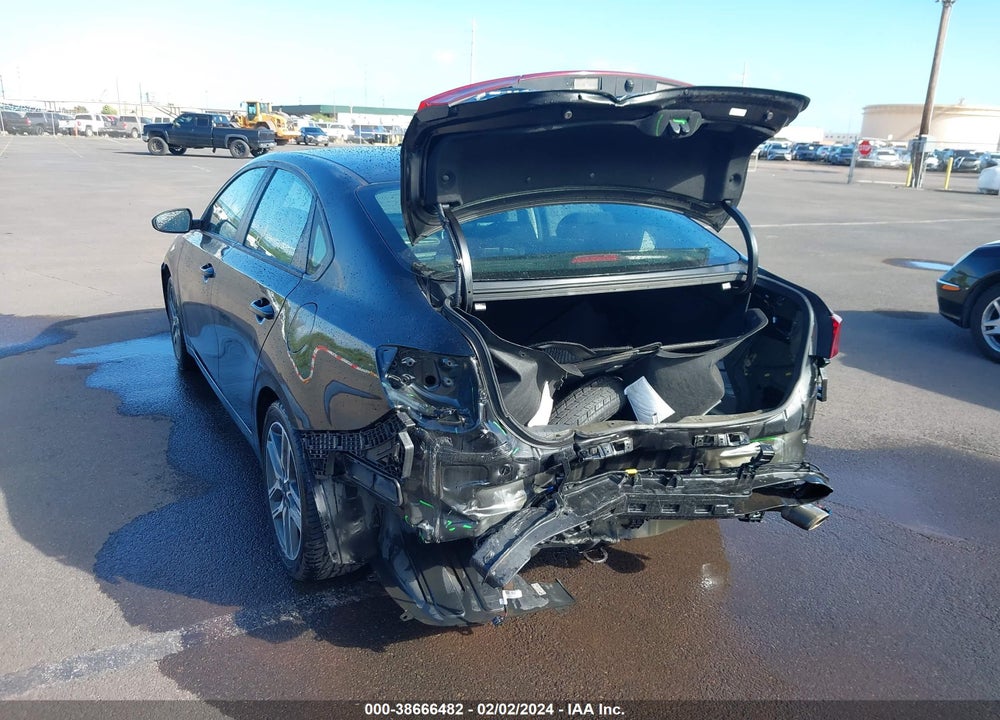 2019 KIA FORTE S VIN: 3KPF34AD5KE017722