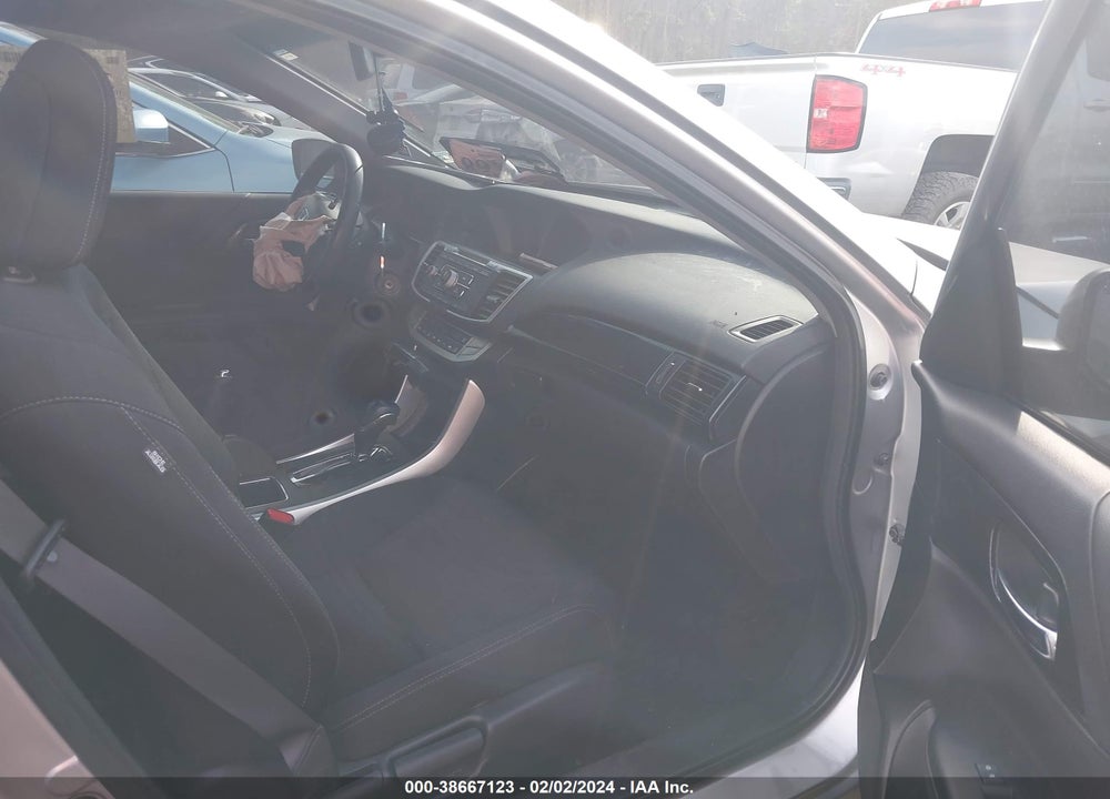 2013 HONDA ACCORD SPORT VIN: 1HGCR2F57DA134555