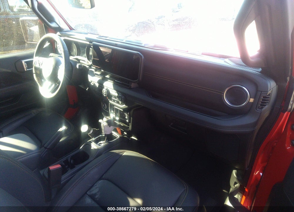 2024 JEEP WRANGLER 4XE SAHARA 4X4 VIN: 1C4RJXP63RW168569