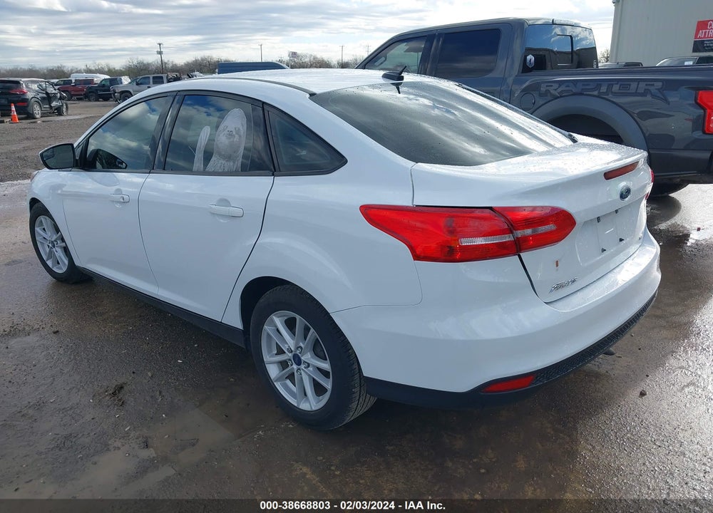 2018 FORD FOCUS SE VIN: 1FADP3F26JL267916