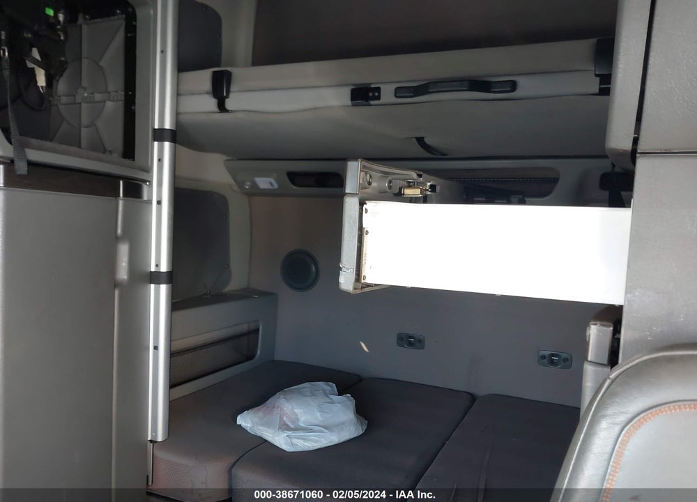 2020 VOLVO VNL VIN: 4V4NC9EH6LN223932