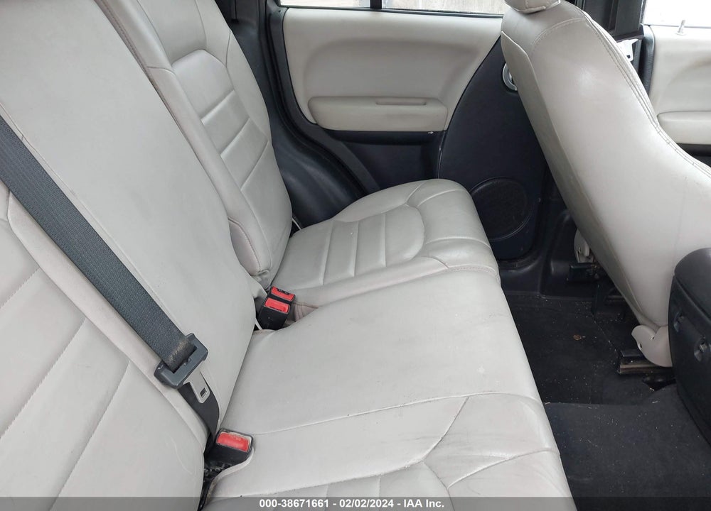 2004 JEEP LIBERTY LIMITED EDITION VIN: 1J4GL58K24W157079