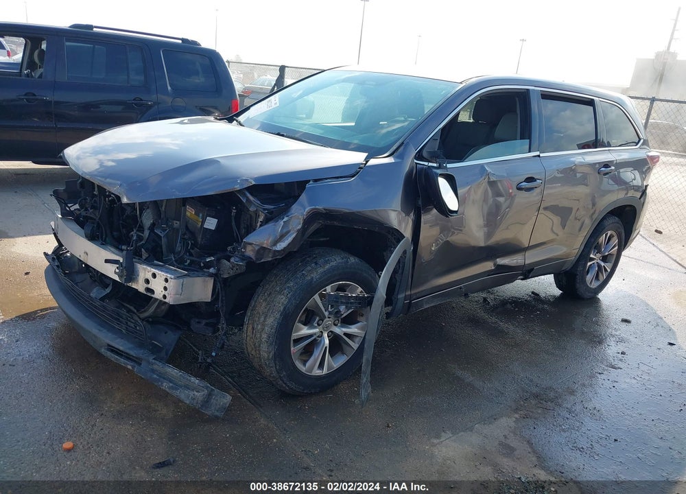 2015 TOYOTA HIGHLANDER LE PLUS V6 VIN: 5TDZKRFH0FS102830