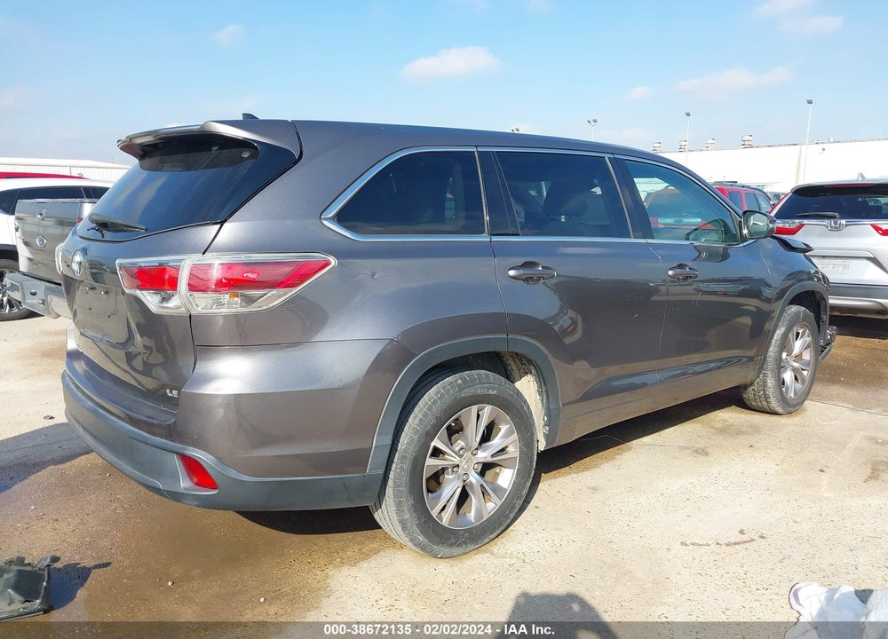 2015 TOYOTA HIGHLANDER LE PLUS V6 VIN: 5TDZKRFH0FS102830