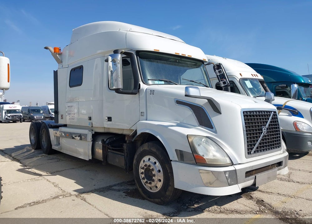 2013 VOLVO VN VNL VIN: 4V4NC9KK5DN561291