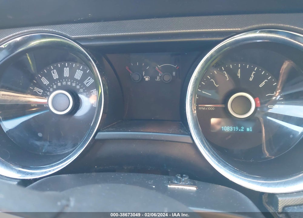2014 FORD MUSTANG VIN: 1ZVBP8AM5E5288013