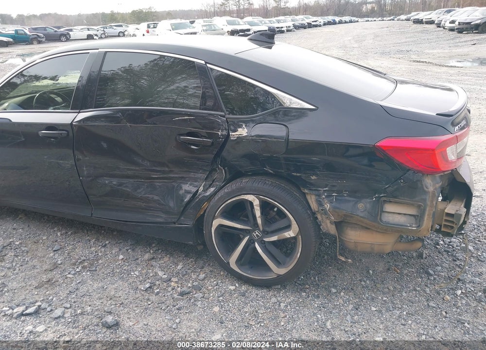 2018 HONDA ACCORD VIN: 1HGCV1F3XJA032988