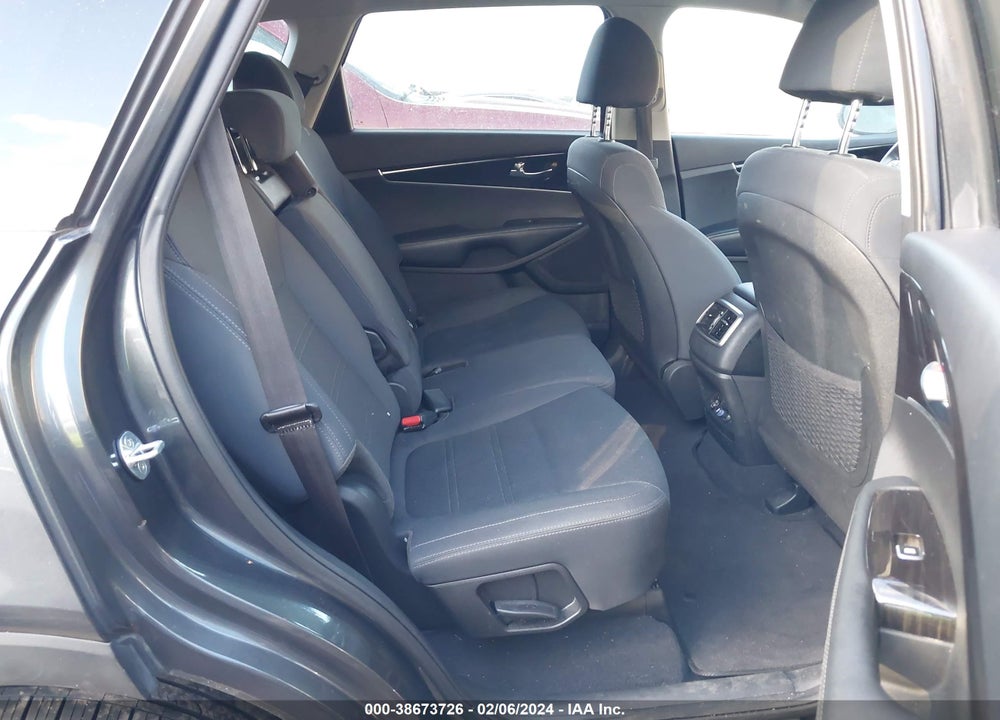2020 KIA SORENTO 3.3L LX VIN: 5XYPG4A58LG663987