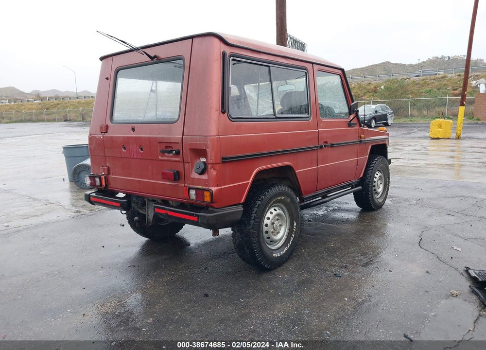 1988 MERCEDES-BENZ 300GD VIN: WDB46033227054603