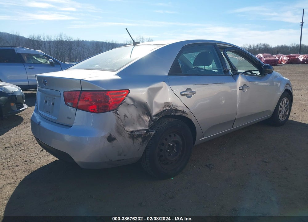 2013 KIA FORTE EX VIN: KNAFU4A25D5724360