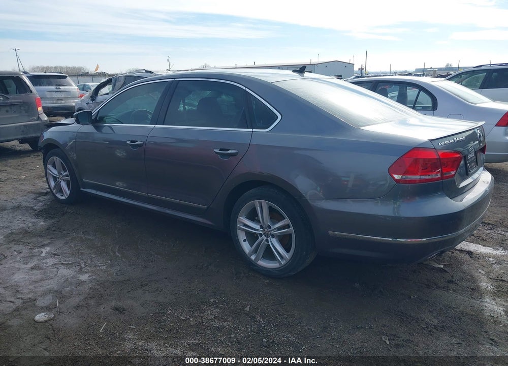 2014 VOLKSWAGEN PASSAT 2.0L TDI SE VIN: 1VWBN7A3XEC116451