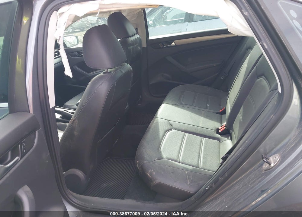2014 VOLKSWAGEN PASSAT 2.0L TDI SE VIN: 1VWBN7A3XEC116451