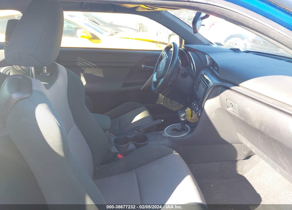 2016 SCION TC VIN: JTKJF5C73GJ020040
