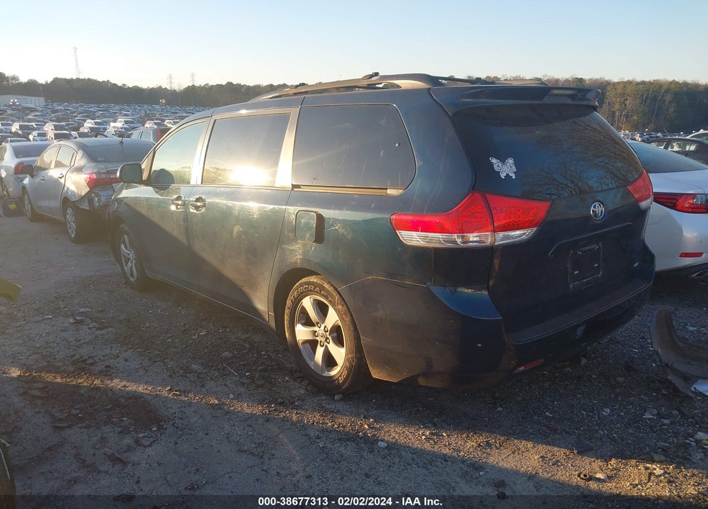 2011 TOYOTA SIENNA LE V6 VIN: 5TDKK3DC1BS001876
