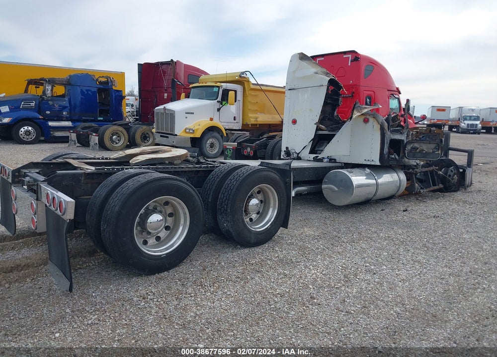 2010 KENWORTH T660 T660 VIN: 1XKAA49X8AJ272269