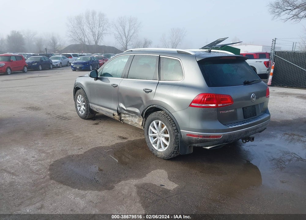 2017 VOLKSWAGEN TOUAREG V6 WOLFSBURG EDITION VIN: WVGRF7BP9HD006887