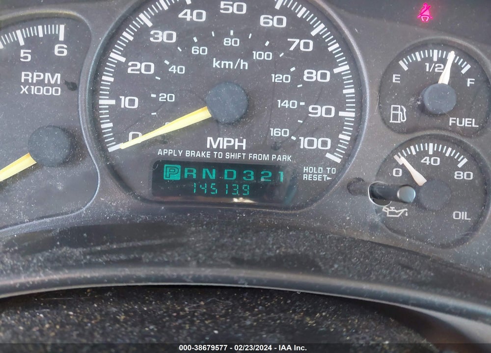 2000 CHEVROLET SILVERADO 1500 LS VIN: 2GCEC19V1Y1380810