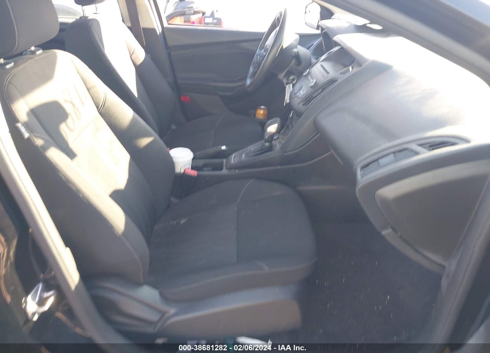 2016 FORD FOCUS S VIN: 1FADP3E22GL381597