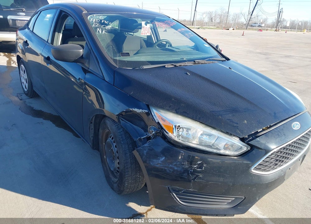 2016 FORD FOCUS S VIN: 1FADP3E22GL381597
