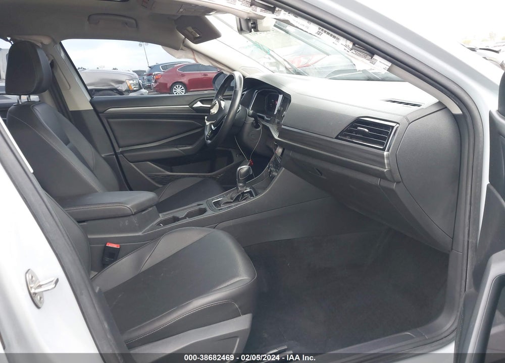 2019 VOLKSWAGEN JETTA 1.4T SEL VIN: 3VWE57BU9KM052997