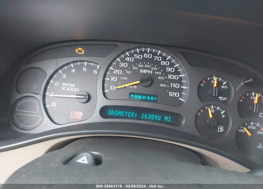 2003 CHEVROLET TAHOE LT VIN: 1GNEK13Z53R198811