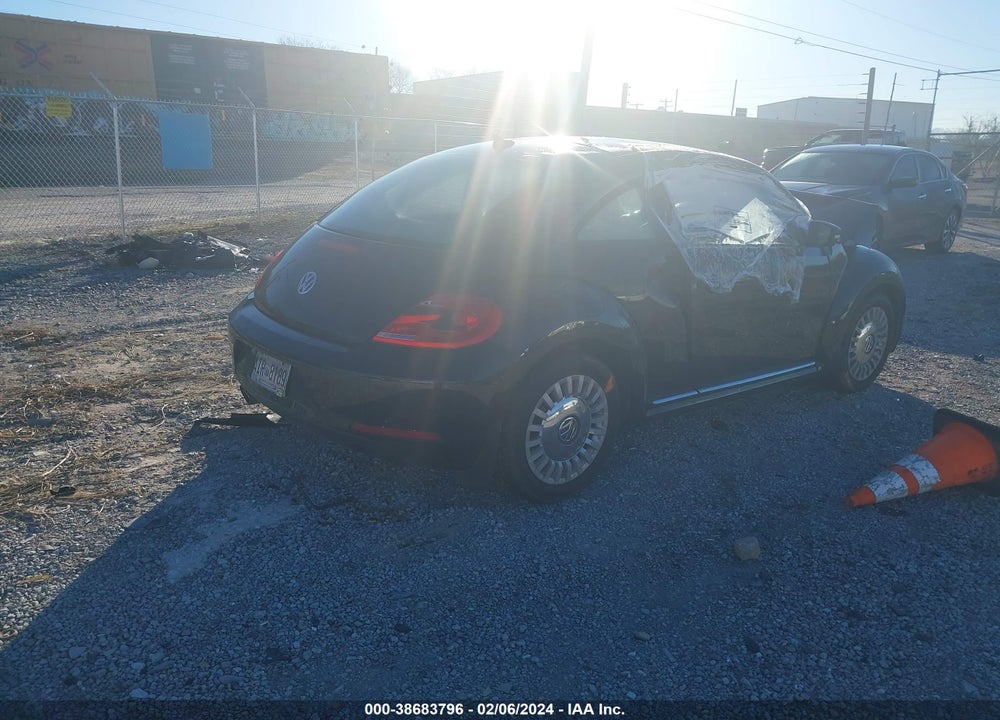 2014 VOLKSWAGEN BEETLE 1.8T VIN: 3VWJ07ATXEM658366