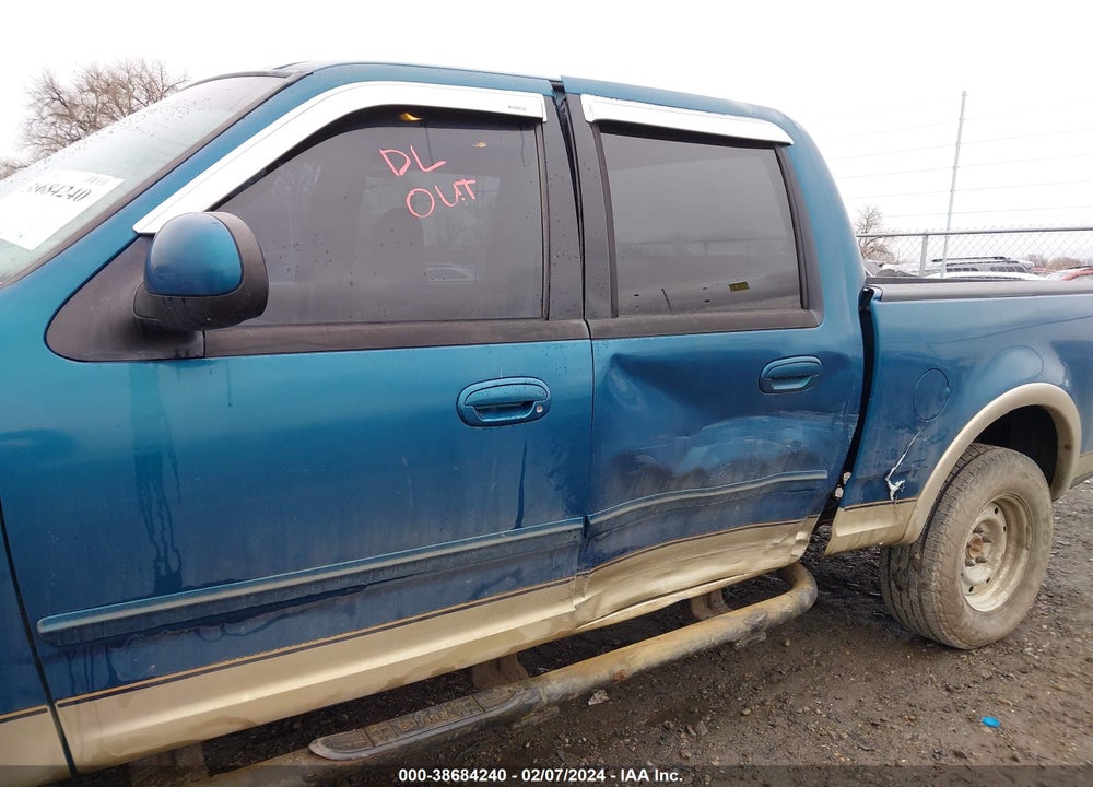 2001 FORD F-150 SUPERCREW KING RANCH EDITION/LARIAT/XLT VIN: 1FTRW08L11KE21588