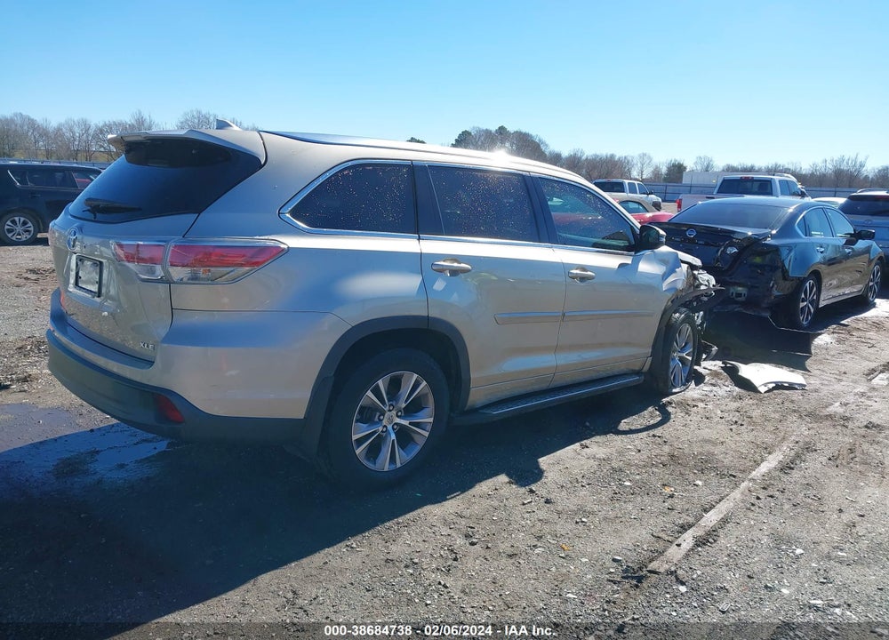 2014 TOYOTA HIGHLANDER XLE V6 VIN: 5TDKKRFH6ES011920