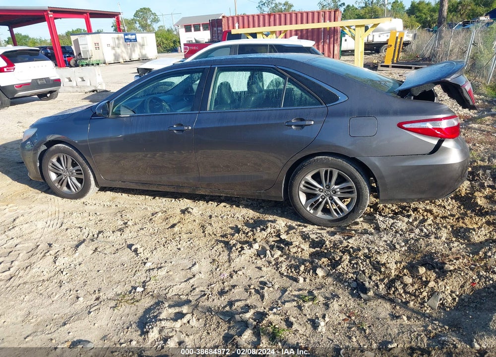 2016 TOYOTA CAMRY SE VIN: 4T1BF1FK2GU522827