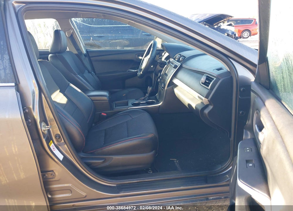 2016 TOYOTA CAMRY SE VIN: 4T1BF1FK2GU522827