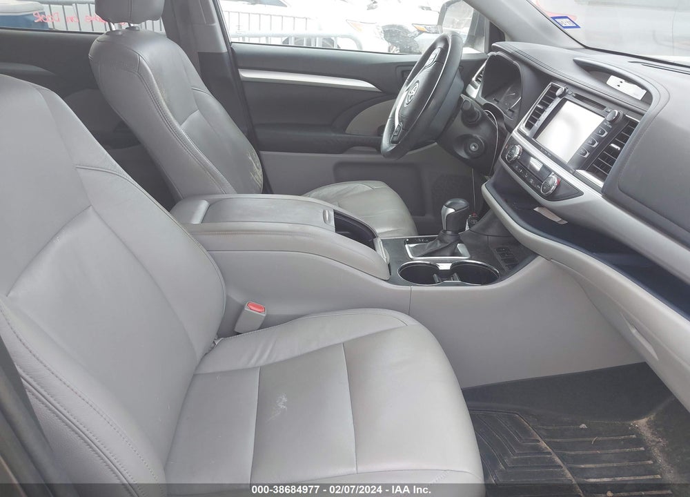 2016 TOYOTA HIGHLANDER LE PLUS V6 VIN: 5TDZKRFH5GS134898