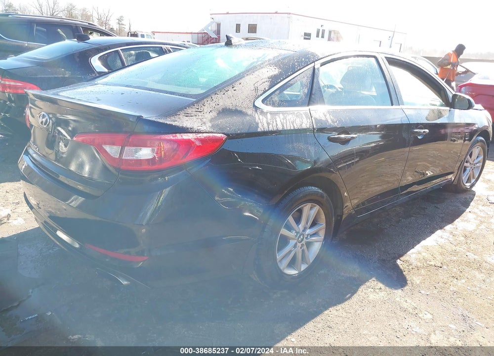 2016 HYUNDAI SONATA SE VIN: 5NPE24AF1GH380974