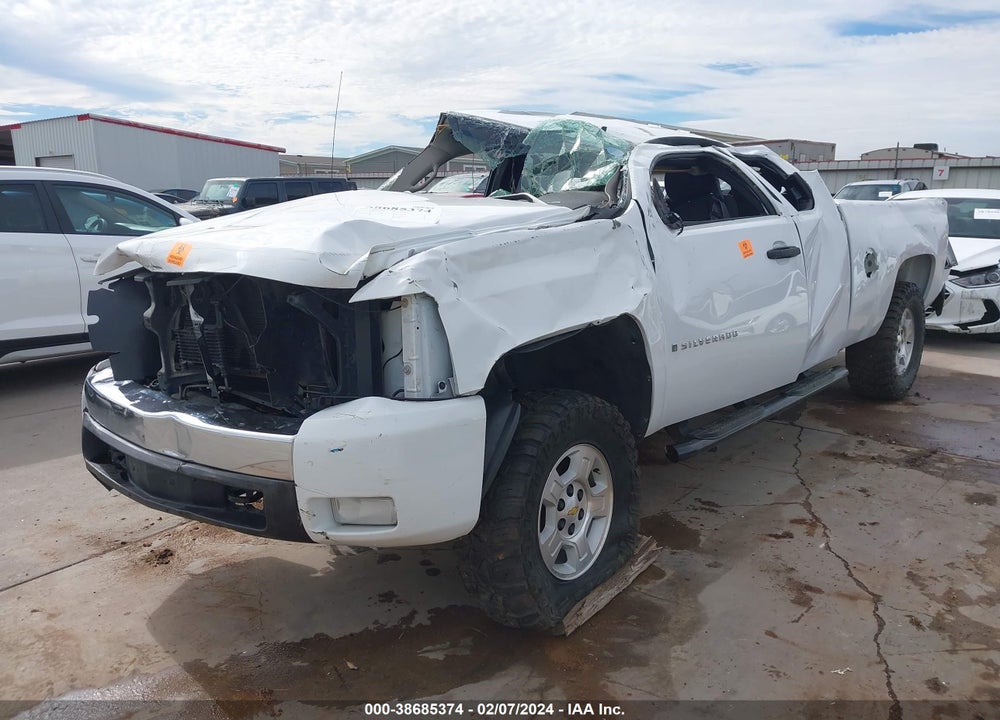 2008 CHEVROLET SILVERADO 1500 LT1 VIN: 2GCEC19J381122513