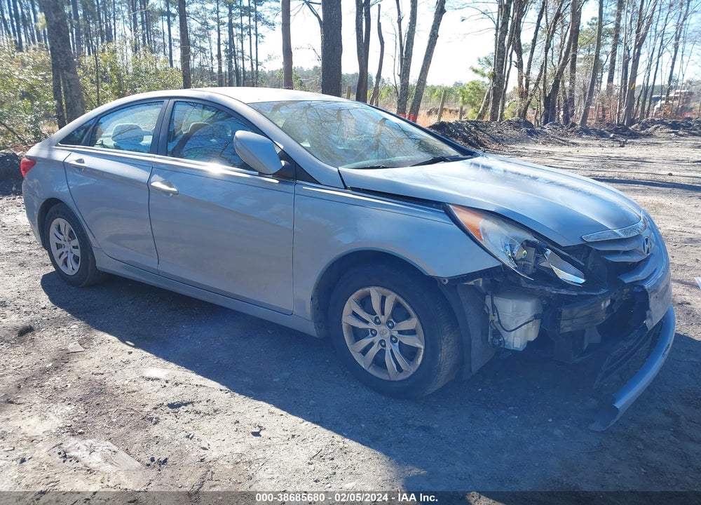 2013 HYUNDAI SONATA GLS VIN: 5NPEB4AC8DH516681