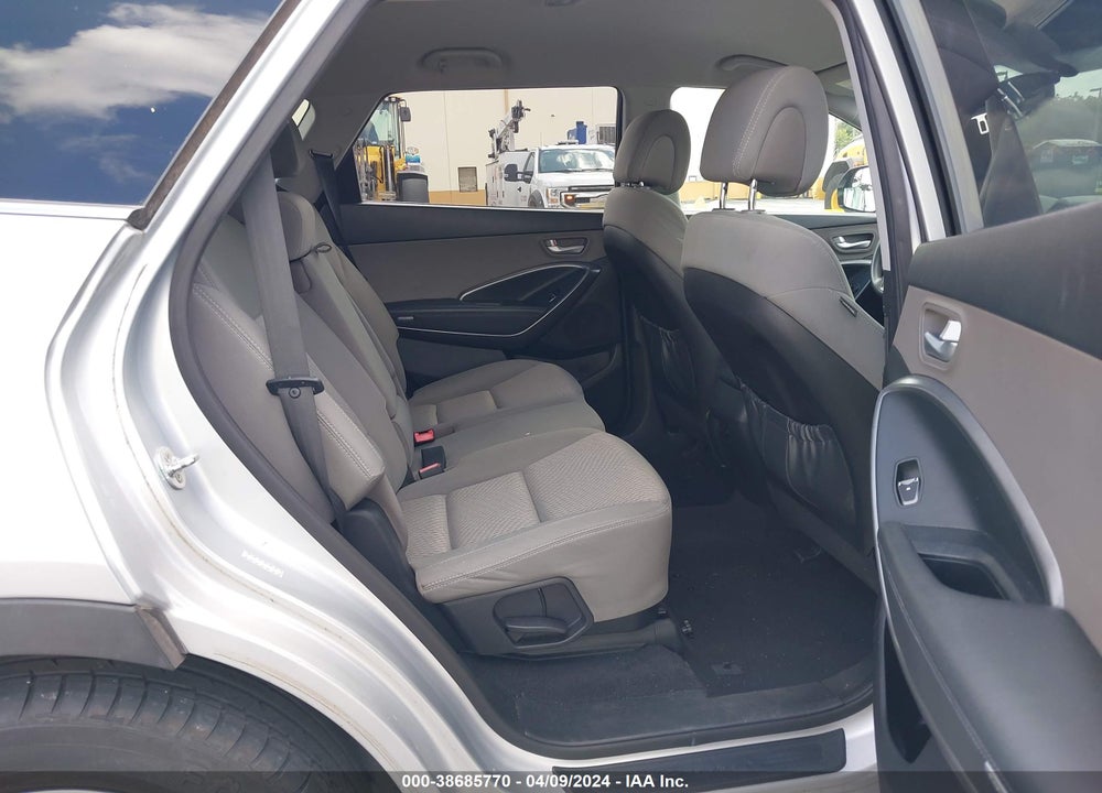 2016 HYUNDAI SANTA FE SE VIN: KM8SM4HF3GU147098