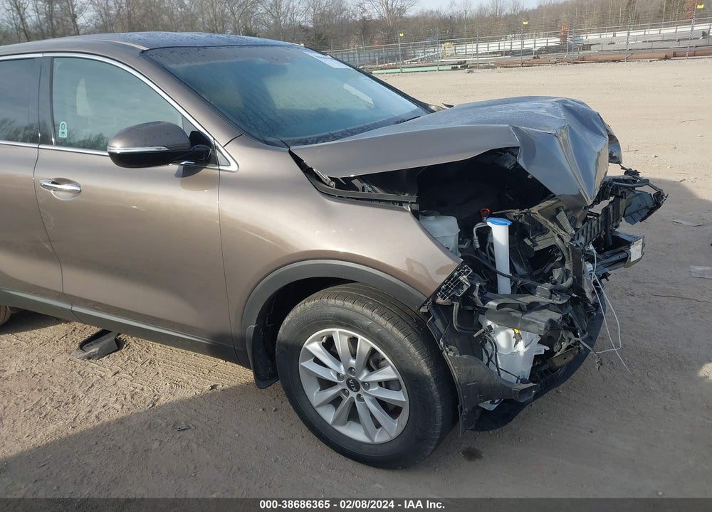 2020 KIA SORENTO 2.4L LX VIN: 5XYPG4A34LG645534