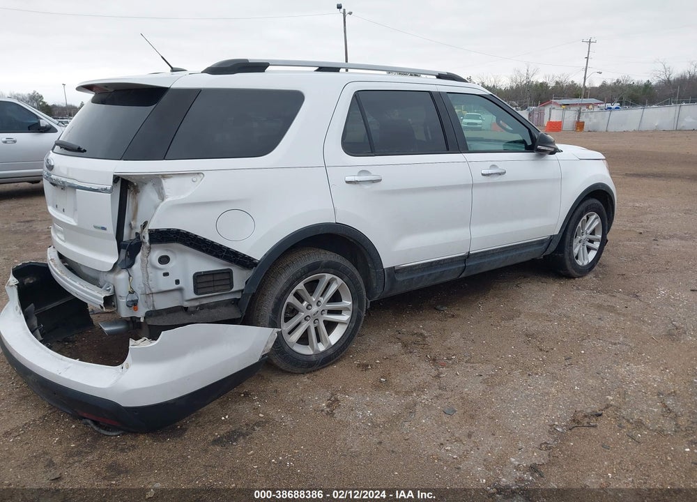 2015 FORD EXPLORER XLT VIN: 1FM5K8D85FGA24224