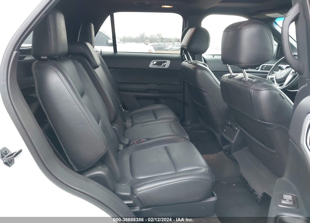 2015 FORD EXPLORER XLT VIN: 1FM5K8D85FGA24224