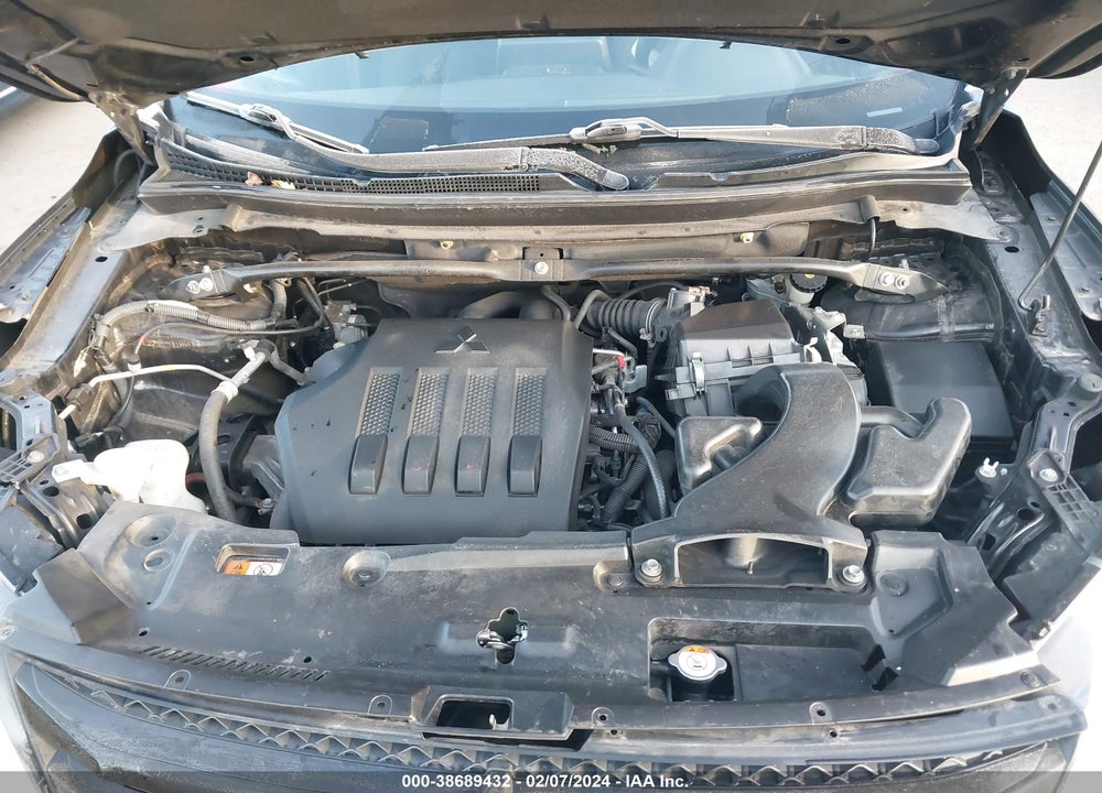 2018 MITSUBISHI ECLIPSE CROSS LE VIN: JA4AT4AA3JZ060629
