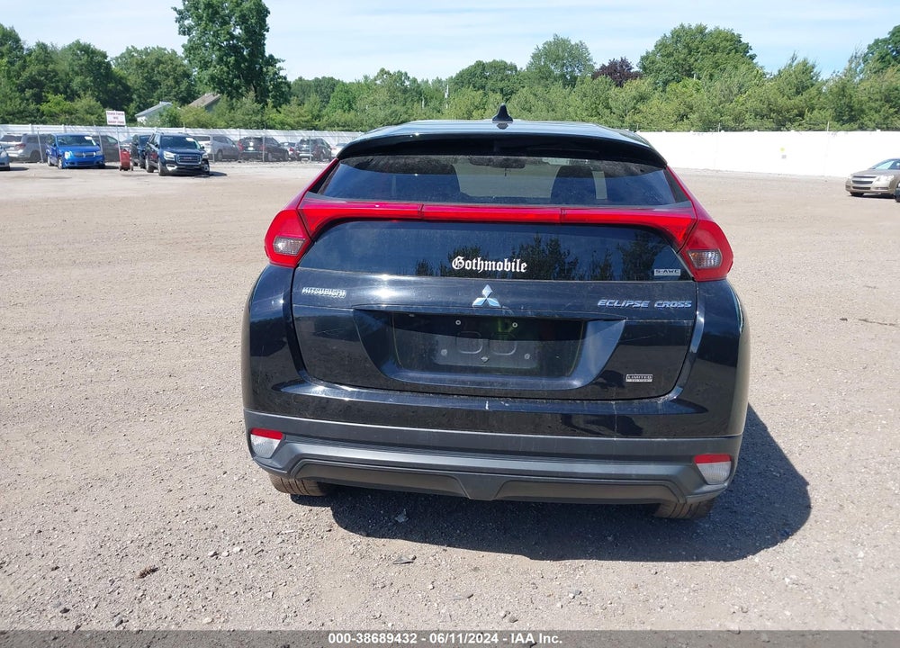 2018 MITSUBISHI ECLIPSE CROSS LE VIN: JA4AT4AA3JZ060629
