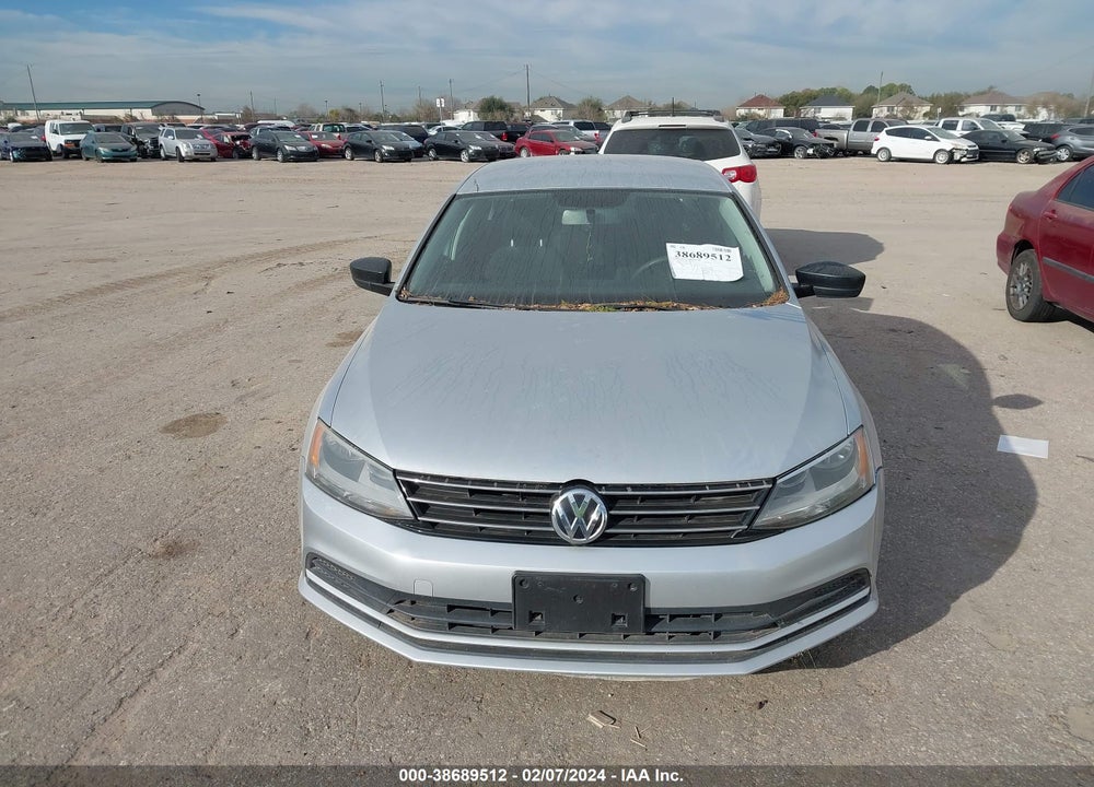 2015 VOLKSWAGEN JETTA 1.8T SE VIN: 3VWD17AJ3FM257669
