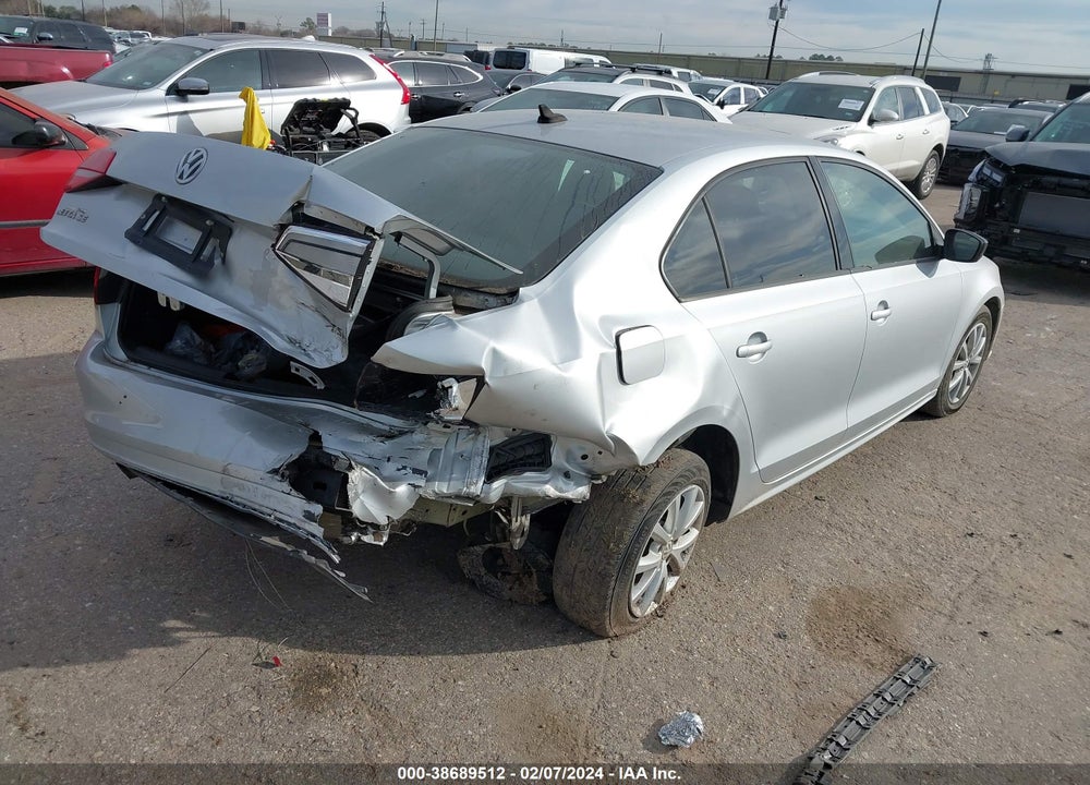 2015 VOLKSWAGEN JETTA 1.8T SE VIN: 3VWD17AJ3FM257669