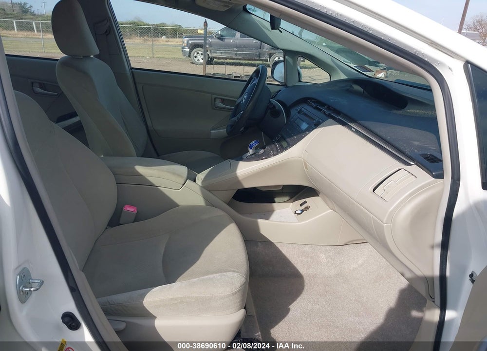 2011 TOYOTA PRIUS TWO VIN: JTDKN3DU8B5370773