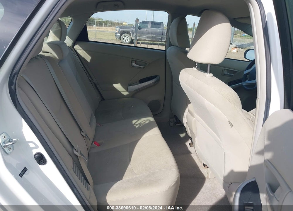2011 TOYOTA PRIUS TWO VIN: JTDKN3DU8B5370773